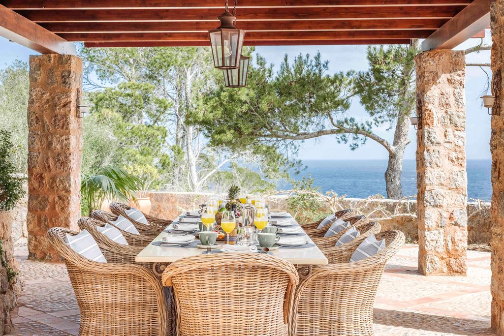 Deluxe Punta Mallorca Olivers Travel 3