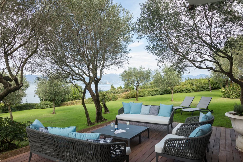 Villa Imperatore Italian Lakes Olivers Travel3