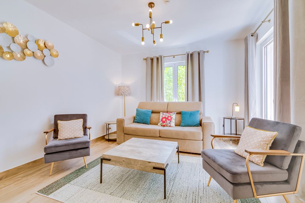 Pine Cliffs Townhouse II Olivers Travels 3