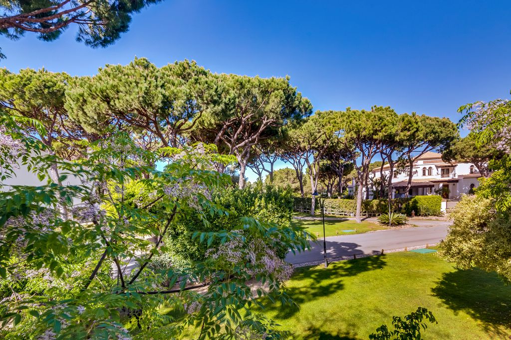 Pine Cliffs Townhouse II Olivers Travels 5