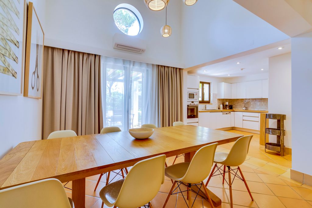 Pine Cliffs Townhouse III Olivers Travels 4