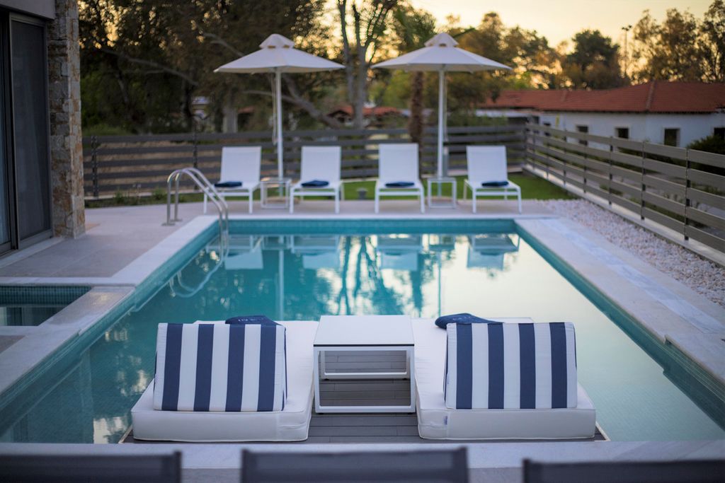 Villa Griffin Halkidiki Olivers Travels5