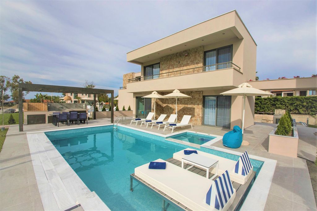 Villa Kitos Halkidiki Olivers Travels 1