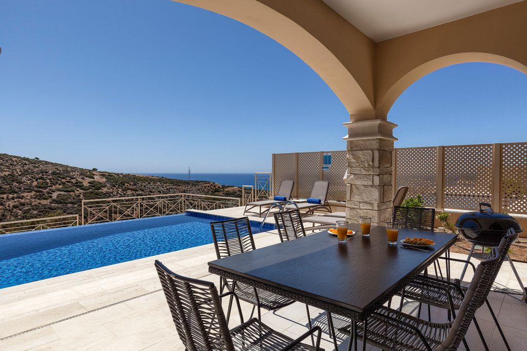 Villa Graviera Aphrodite Hills Olivers Travels 5