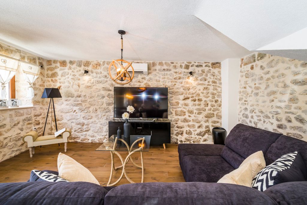 Villa Betty Dalmatia Olivers Travels 4