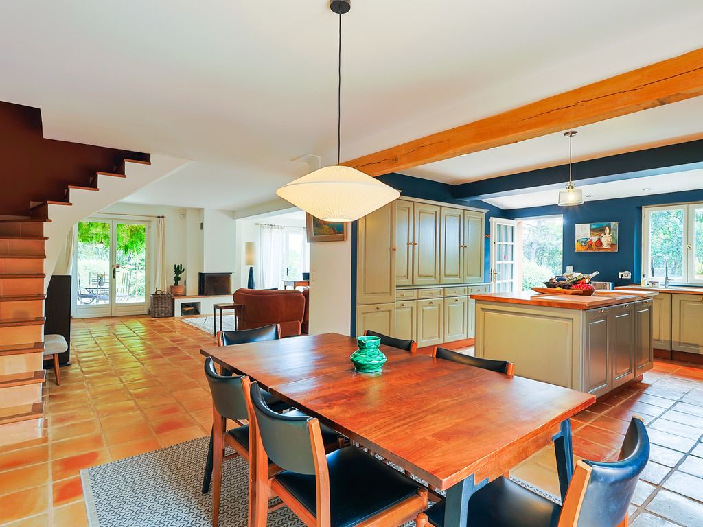 Villa Dumas French Riviera Olivers Travels 004