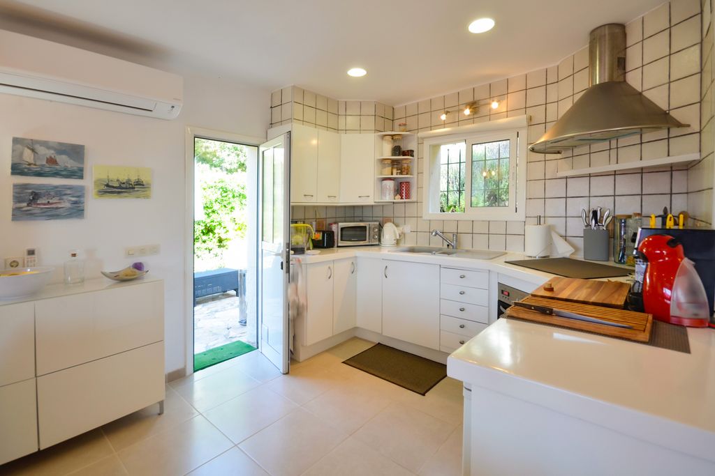 Villa Petunies Costa Brava Spain OliverTravel 5