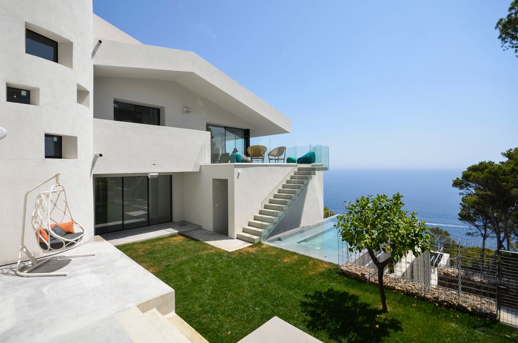 Villa Falguerines Costa Brava Olivers Travels 1