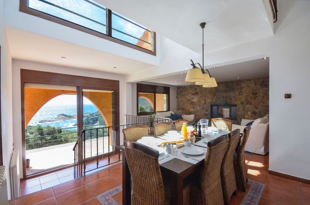 Villa Garbi Costa Brava Olivers Travels 4