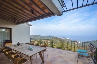 Can Creu Costa Brava Olivers Travels 1