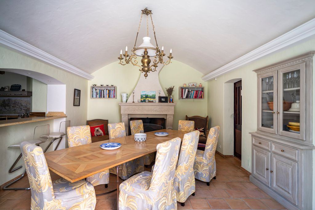 Bastide Rose French Riviera Olivers Travels 5