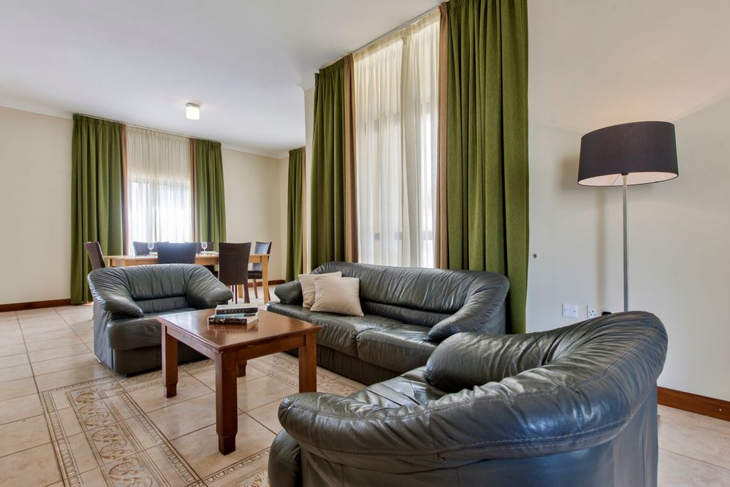 Villa Buzz Malta Olivers Travels 3