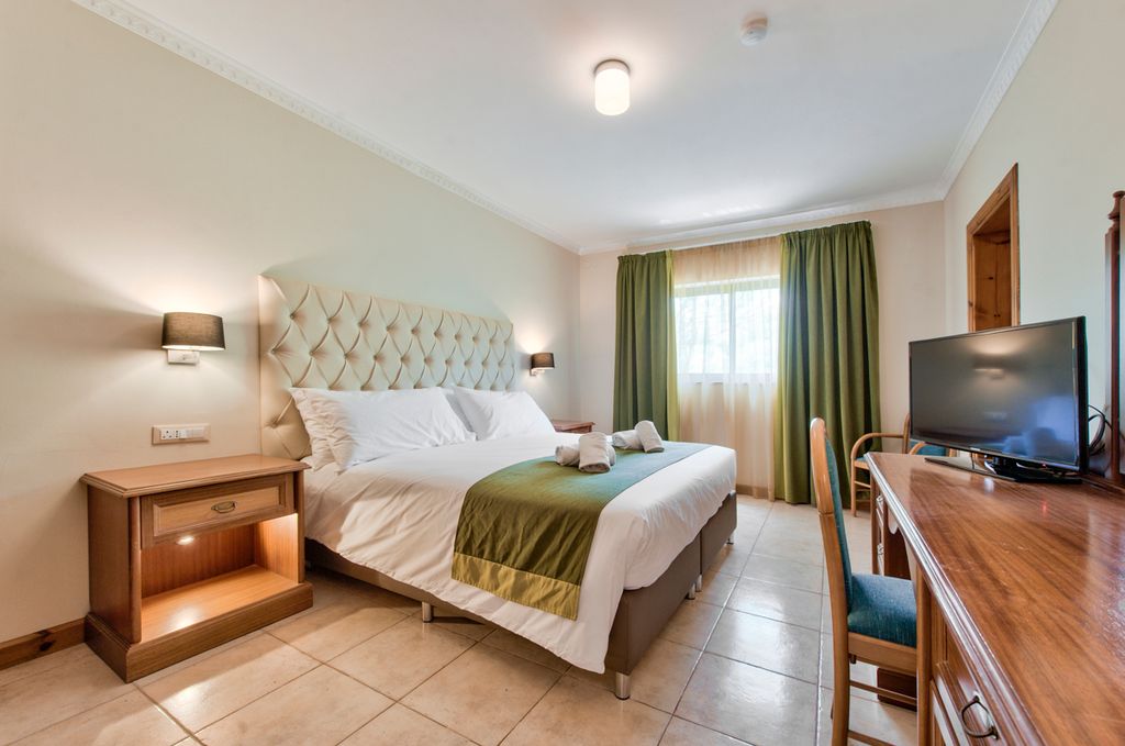 Villa Beurling Malta Olivers Travels 5