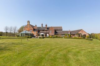 The Meadows Estate Norfolk Olivers Travels 7