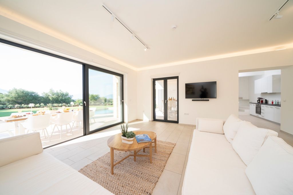 Villa Attis Kefalonia Olivers Travels 4
