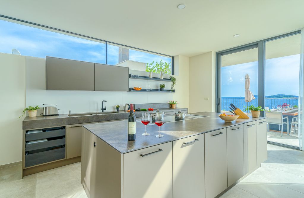 Villa Speranza Dalmatia Coast Olivers Travels 005