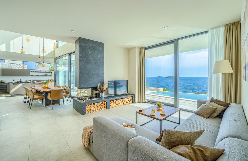 Villa Speranza Dalmatia Coast Olivers Travels 003