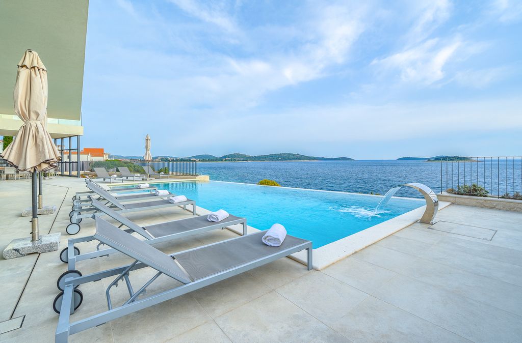 Villa Valorosa Dalmatia Coast Olivers Travels 02