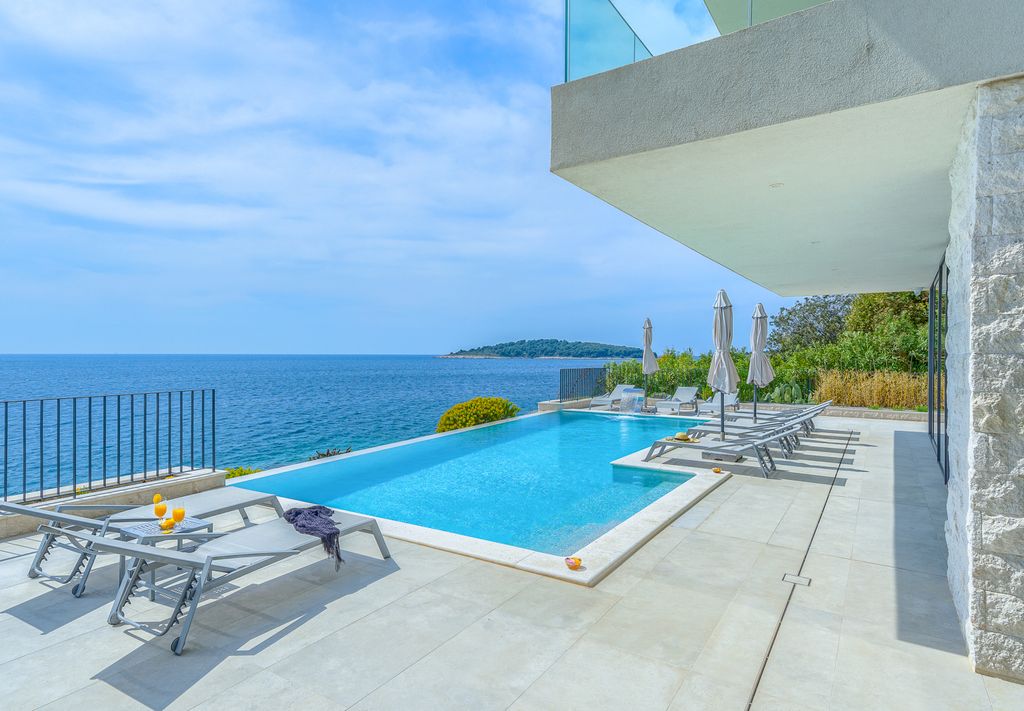 Villa Marella Dalmatia Coast Olivers Travels 002