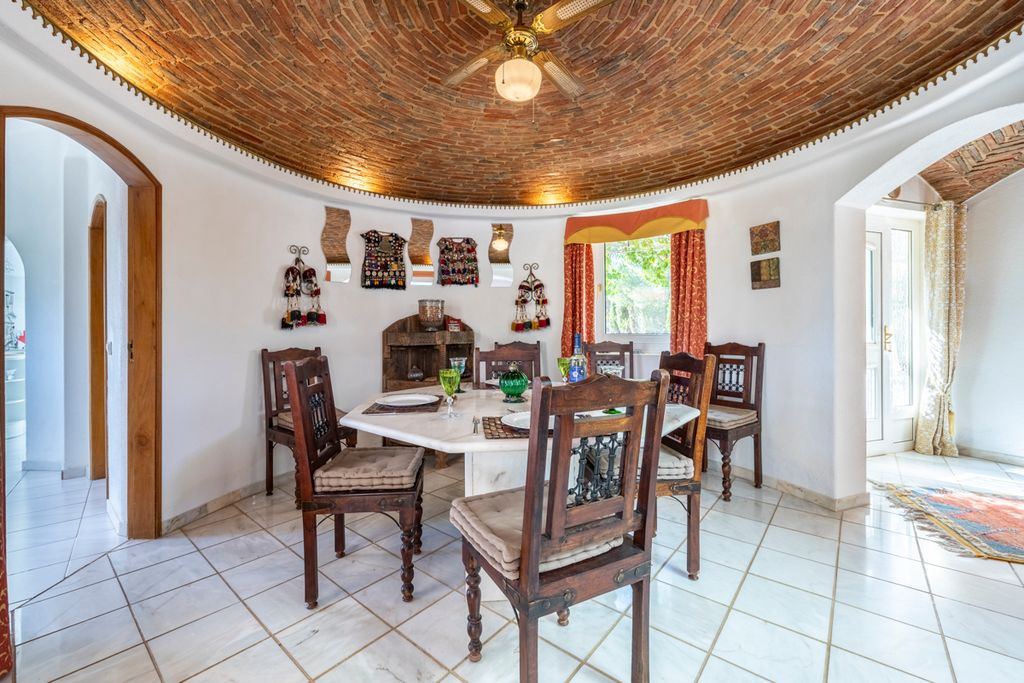 Villa del Rei Carvoeiro Olivers Travels 4