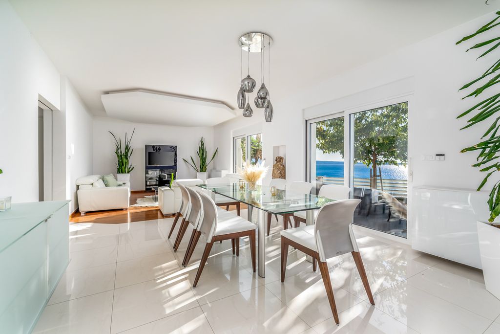 Villa Aleena Dalmatia Coast Olivers Travels 4
