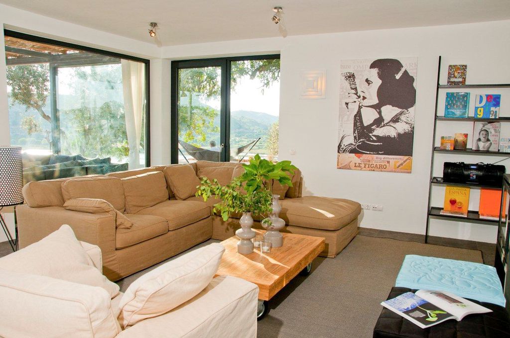 Casa Arrochi Lagoa Olivers Travels 3