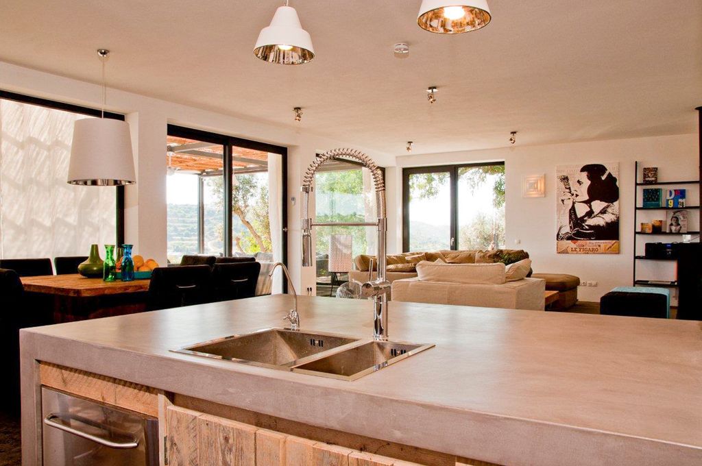 Casa Arrochi Lagoa Olivers Travels 4