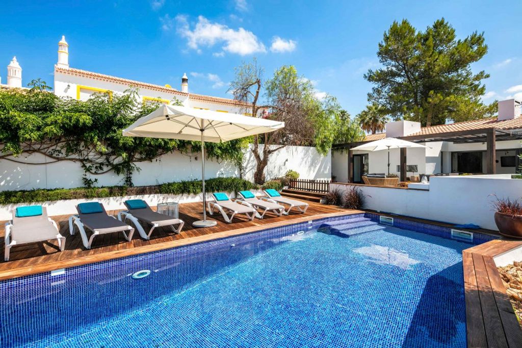 Casa Aizul Albufeira Olivers Travels 5