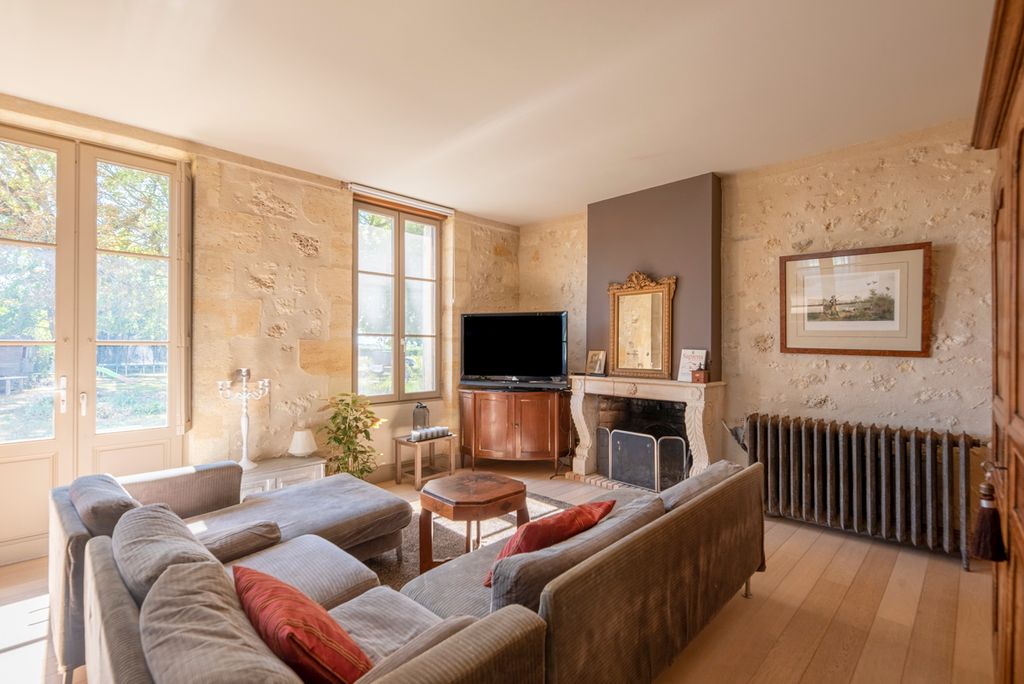 Chateau Art de Vivre Aquitaine Olivers Travels3
