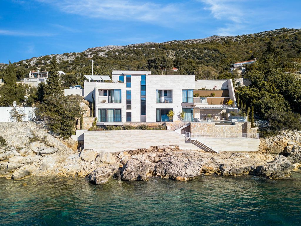 Villa Anto Dubrovnik Olivers Travels 1