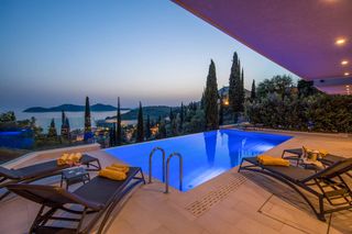 Villa Helena Dubrovnik Olivers Travels 1