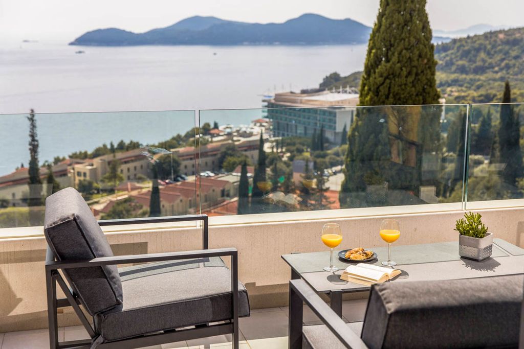 Villa Marise Dubrovnik Croatia Olivers Travels 3