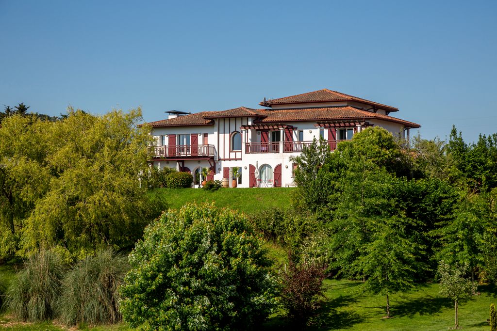 Maison Gustave Biarritz Olivers Travels 1