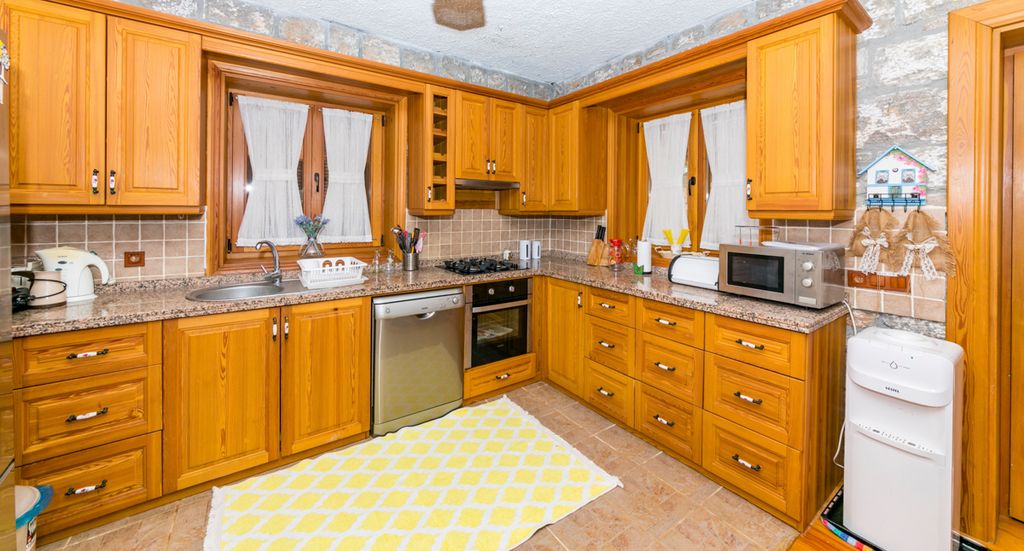 Villa Beyaz Gul Bozburun Olivers Travels 4