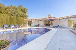 Villa Cheriva Costa del Sol Olivers Travels 1