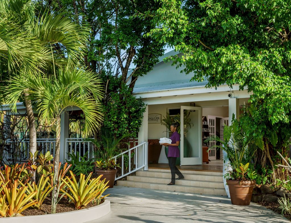 Spice Island Grenada Olivers Travels 3