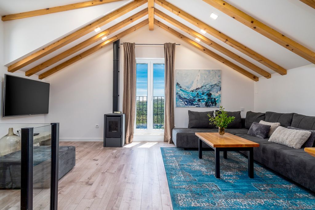 Villa June Dalmatia Olivers Travels 4