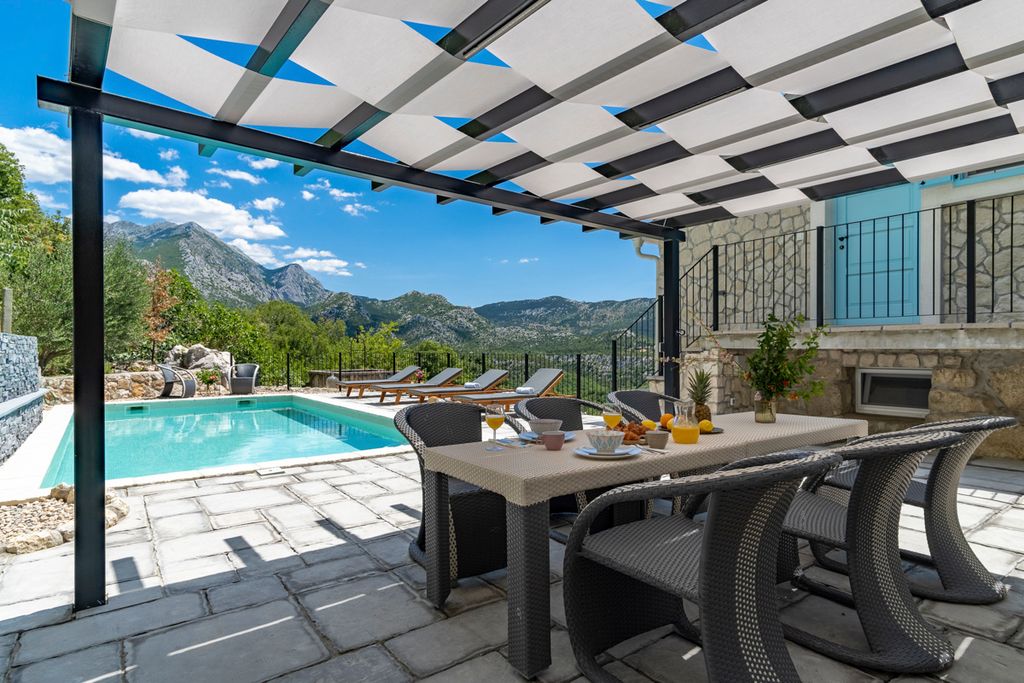 Villa June Dalmatia Olivers Travels 2