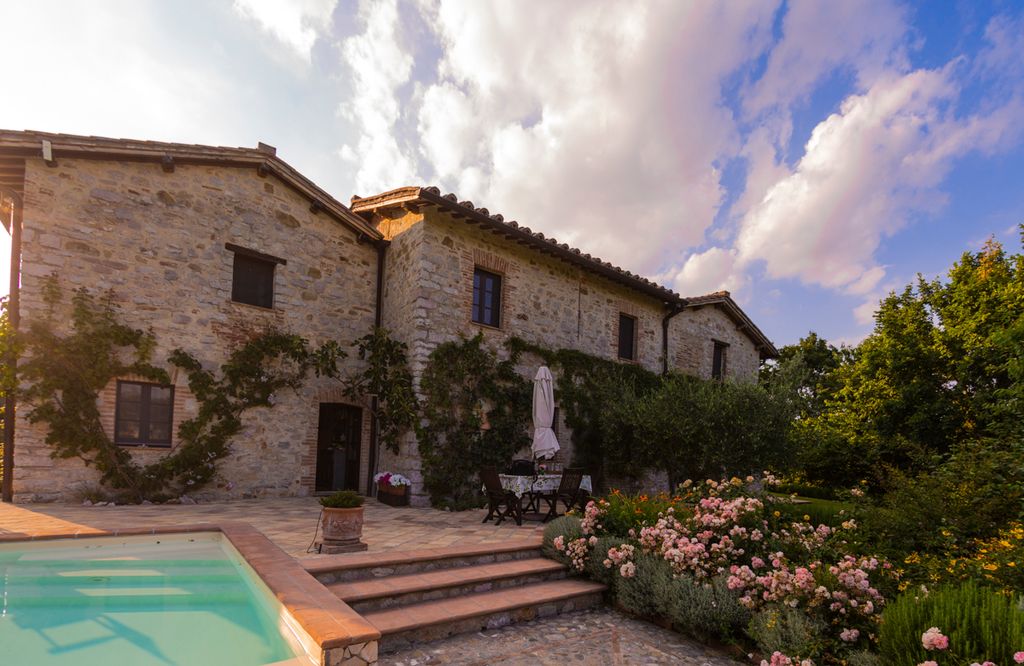 Villa Petroia Umbria Olivers Travels 1