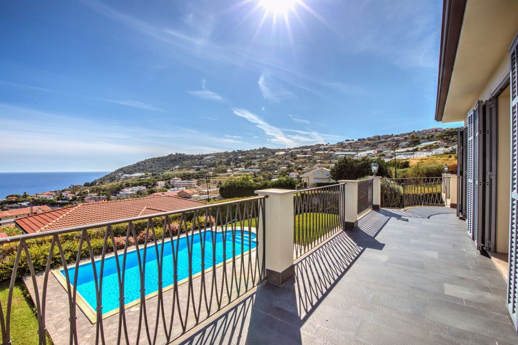 Villa Sanremo Liguria Olivers Travels 2