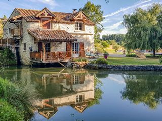 Moulin de Campagne Aquitaine Olivers Travels 1