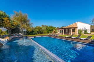 Mare Alcudia Mallorca Olivers Travels 1