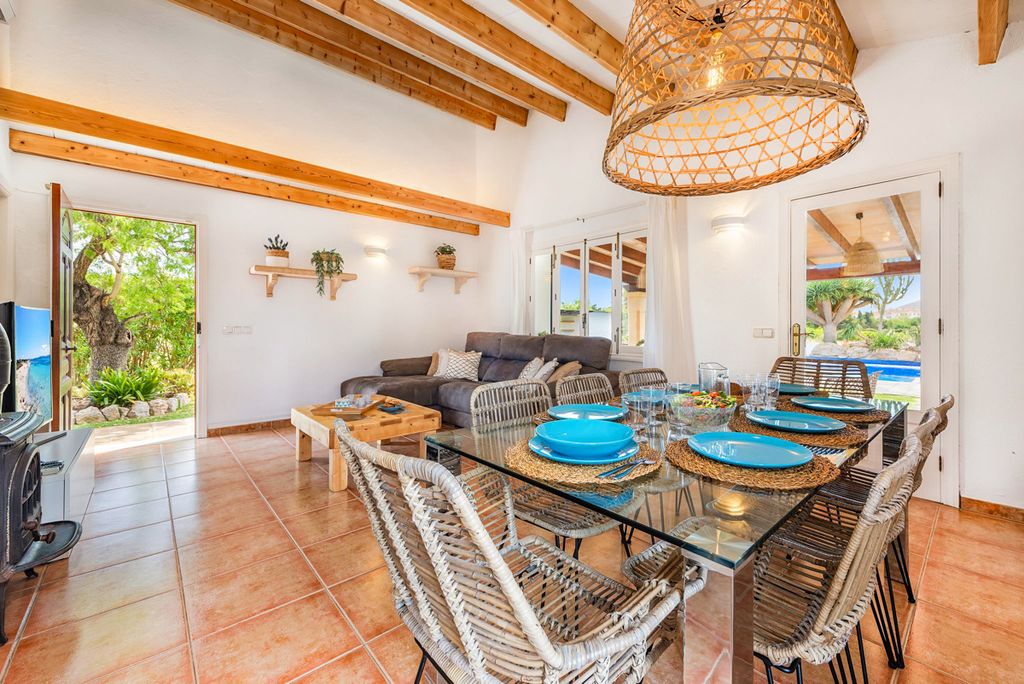 Mare Alcudia Mallorca Olivers Travels 4