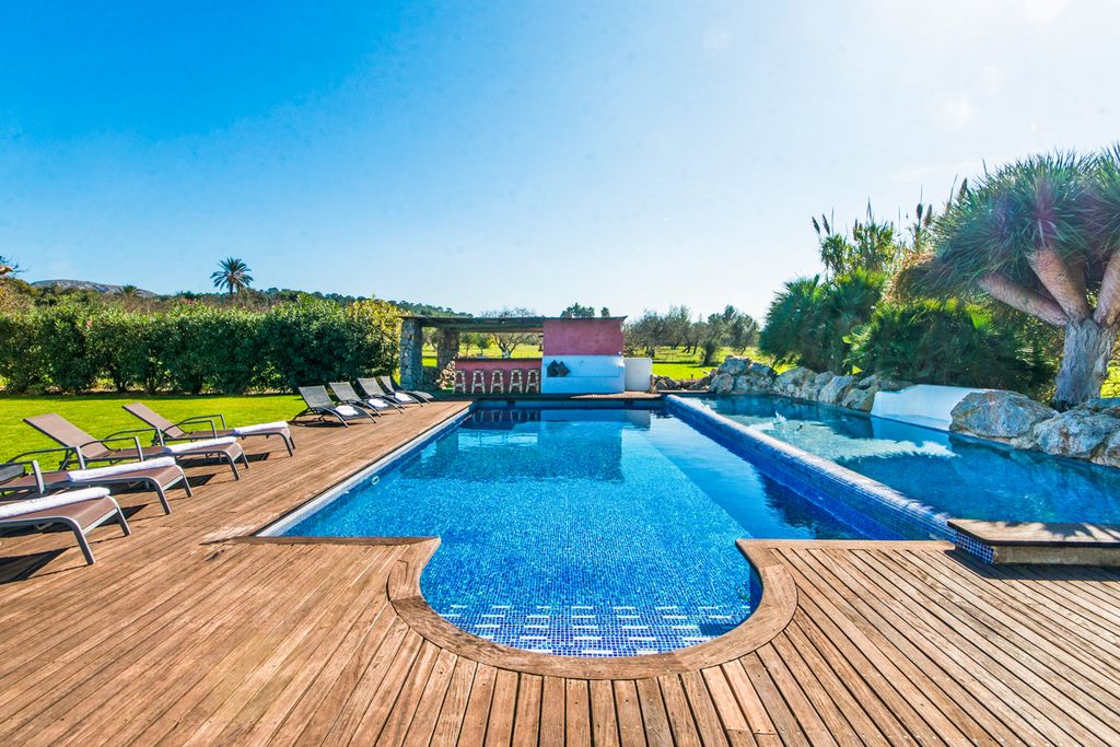 Mare Alcudia Mallorca Olivers Travels 2