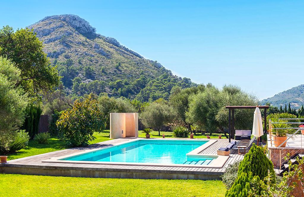 Alcudia Campo Mallorca Olivers Travels 2