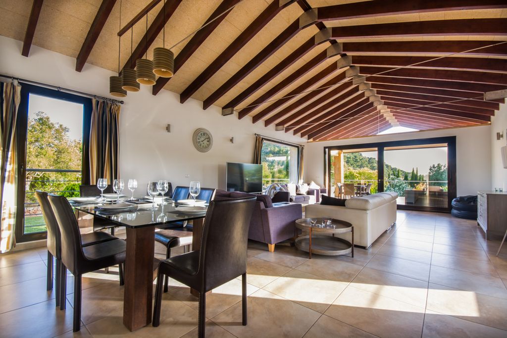 Alcudia Campo Mallorca Olivers Travels 3