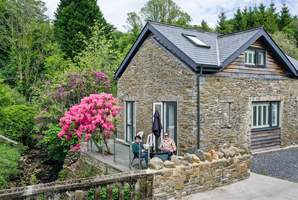 Falls Cottage Wales Olivers Travels 1