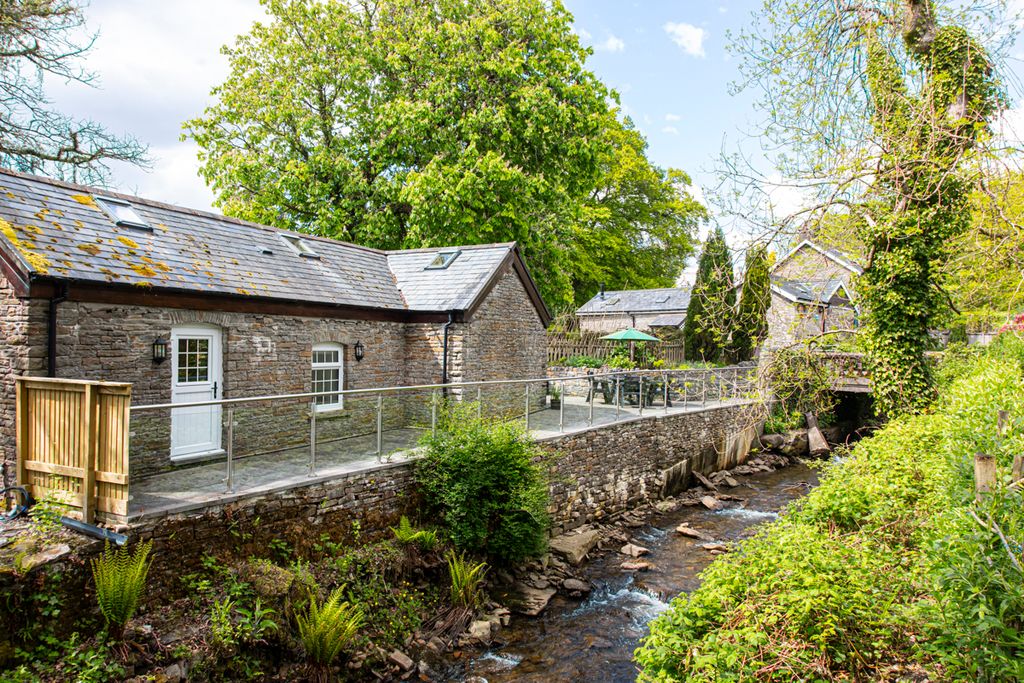 Riverside Cottage Wales Olivers Travels 2