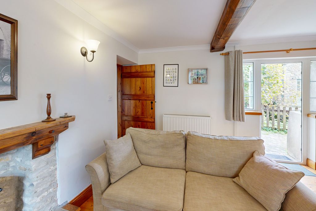 Stream Cottage Wales Olivers Travels 04