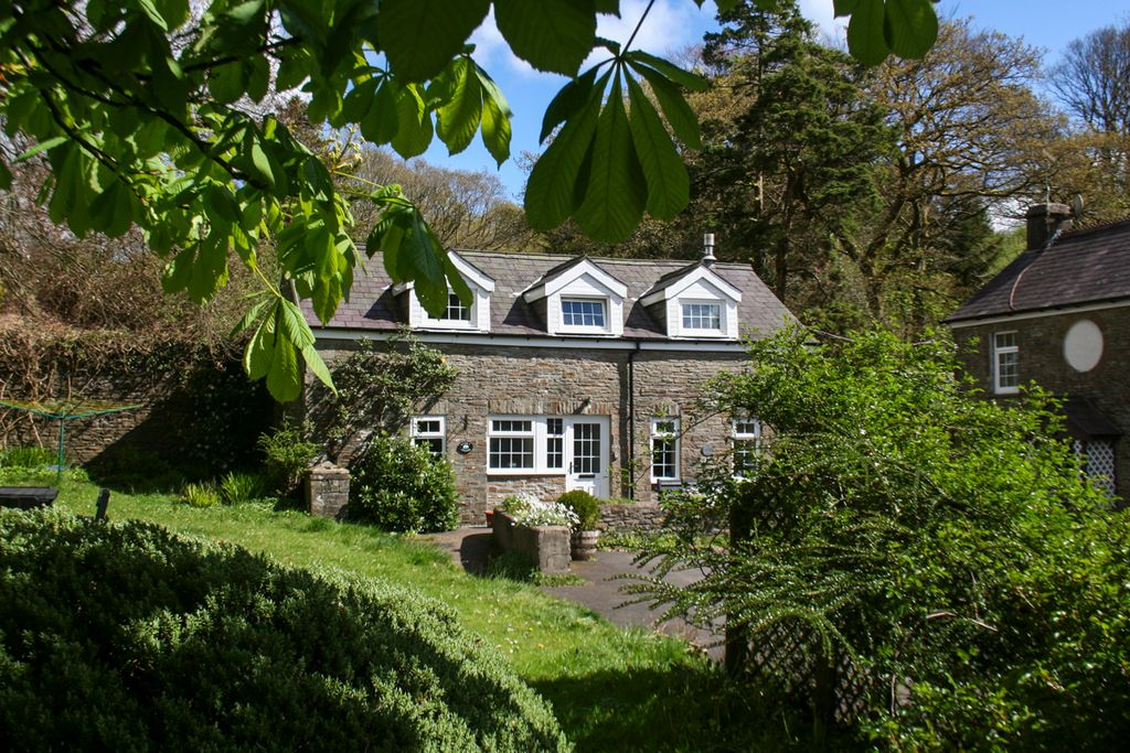 Parkland Cottage Wales Olivers Travels 1